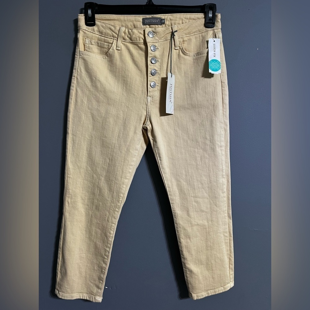 Just USA
Lola Button Up Skinny Jean Capris
Yellow - 29P